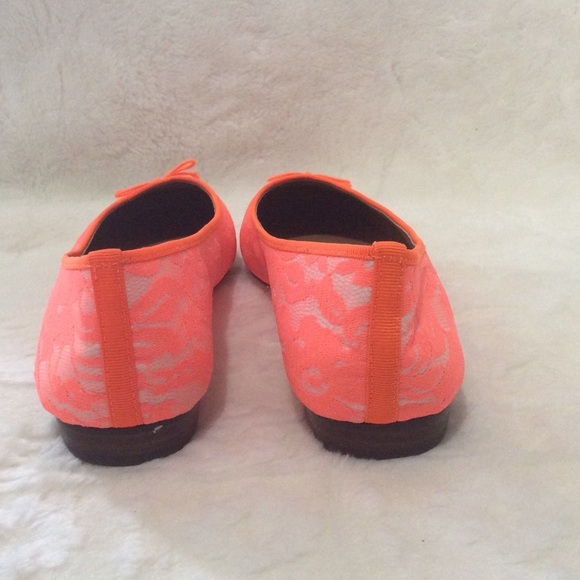 🐞 J. Crew Uptown Neon Ballerina Flats NWOT - Picture 3 of 6